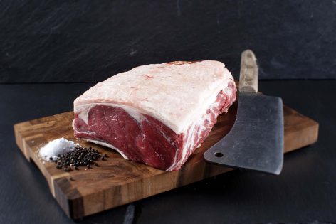 Udsøgt frilandskød og hjemmelavet pølsemagerivarer fra Kødsnedkeren – din slagter i Nordsjælland.